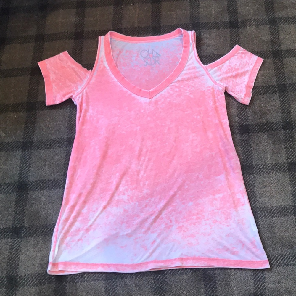 CHASER Shoulder cut out tee